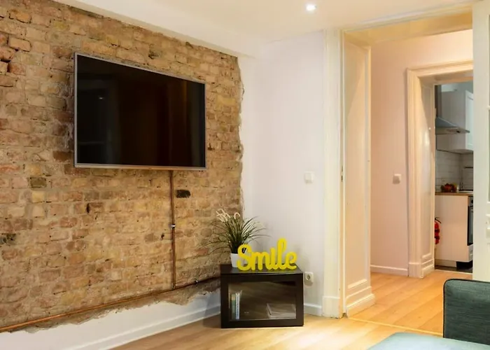 Industrial Style Self Checkin Street Parking Апартаменты *