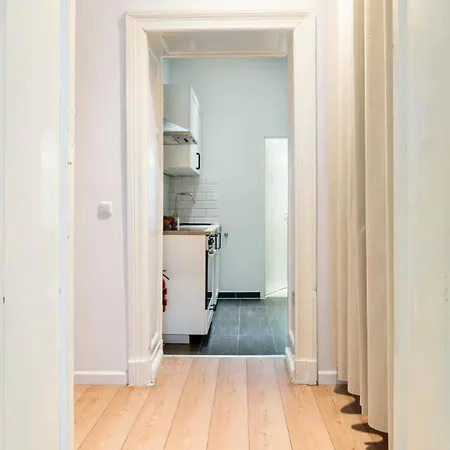 Industrial Style Self Checkin Street Parking Apartamento
